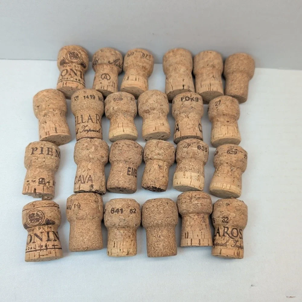 Lot of 24 Used Champagne Corks Sparkling Wine Craft‎ Weddings Knobs